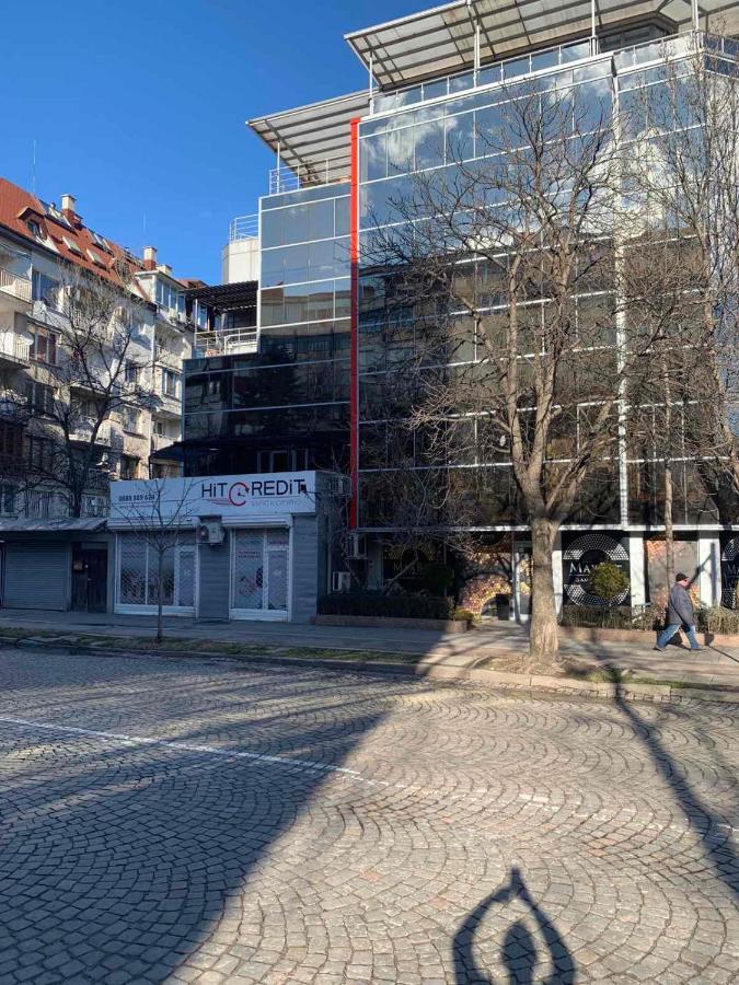 Lilia 3 Self-Check In Apartment With Hot Water Despite Prevention In The Neighborhood, Food And Drink Shop Open Until 10 Pm And Free Parking Area Next Ot 24 Hours Food And Drink Shop And Free Parking Area Sofia Eksteriør bilde