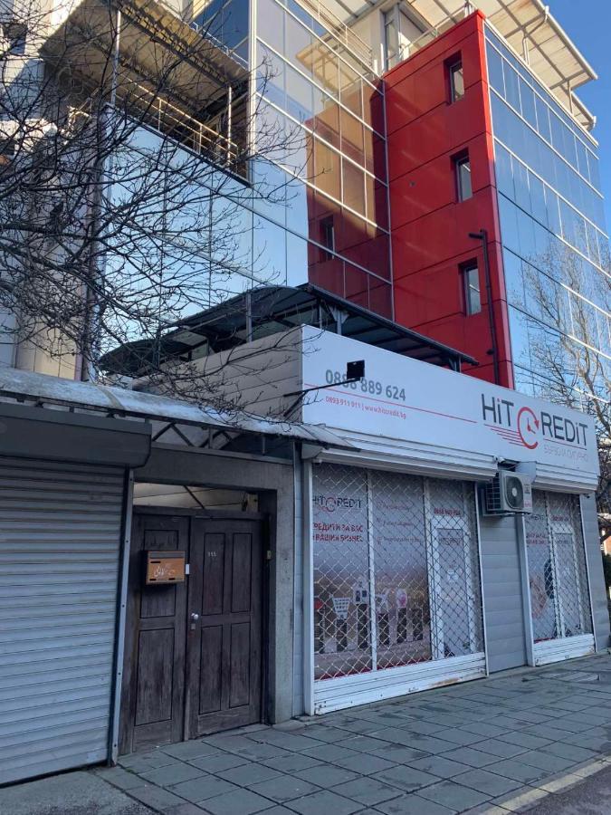 Lilia 3 Self-Check In Apartment With Hot Water Despite Prevention In The Neighborhood, Food And Drink Shop Open Until 10 Pm And Free Parking Area Next Ot 24 Hours Food And Drink Shop And Free Parking Area Sofia Eksteriør bilde